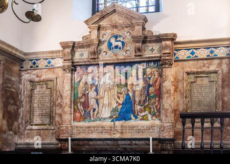 Kapelle des königlichen Regiments der Königin in der Holy Trinity Church, Guildford, Surrey, England, Großbritannien Stockfoto