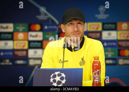 Eindhoven, Niederlande. September 2025. Der Cheftrainer der Union Sebastien Pocognoli wurde während einer Pressekonferenz der belgischen Fußballmannschaft Royale Union Saint-Gilloise in Eindhoven, Niederlande, am Montag, den 15. September 2025, aufgenommen. Das Team bereitet sich auf das morgige Spiel gegen das niederländische Team PSV Eindhoven vor, am Eröffnungstag der Ligaperiode des UEFA Champions League-Turniers. BELGA PHOTO VIRGINIE LEFOUR Credit: Belga News Agency/Alamy Live News Stockfoto