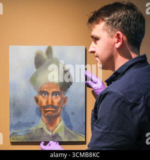 London, Großbritannien. September 2025. „Beyond Birma: Forgotten Armees“ (Beyond Birma: Forgotten Armees) im Nationalen Armeemuseum feiert 80 Jahre seit dem Burma-Feldzug im 2. Weltkrieg und beleuchtet die „vergessenen“ Armeen, die dort dienten. Die Ausstellung läuft bis zum 13. April 2026. Quelle: Imageplotter/Alamy Live News Stockfoto