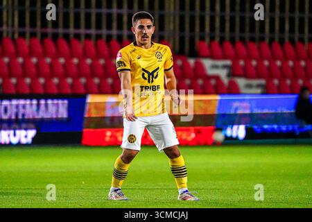 Eindhoven, Niederlande. September 2025. EINDHOVEN, NIEDERLANDE - 15. SEPTEMBER: Joshua Nisbet von Roda JC will den Ball beim niederländischen Keuken Kampioen Divisie Spiel zwischen Jong PSV und Roda JC im Sportpark de Herdgang am 15. September 2025 in Eindhoven, Niederlande. (Foto von Gabriel Calvino Alonso/Orange Pictures) Credit: Orange Pics BV/Alamy Live News Stockfoto