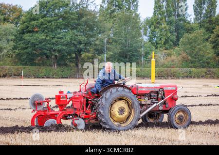 Die Makerfield Pfluggesellschaft veranstaltete ein Pflugspiel in der Moss Side Farm, Manchester Road, Rixton, Warrington, Cheshire, Stockfoto
