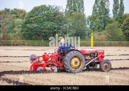 Die Makerfield Pfluggesellschaft veranstaltete ein Pflugspiel in der Moss Side Farm, Manchester Road, Rixton, Warrington, Cheshire, Stockfoto