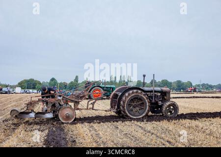 Die Makerfield Pfluggesellschaft veranstaltete ein Pflugspiel in der Moss Side Farm, Manchester Road, Rixton, Warrington, Cheshire, Stockfoto