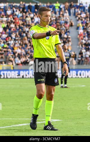 Empoli, Italien. September 2025. Schiedsrichter Davide Massa während des Spiels Empoli FC gegen Spezia Calcio, italienischer Fußball Serie B in Empoli, Italien, 14. September 2025 Credit: Independent Photo Agency/Alamy Live News Stockfoto