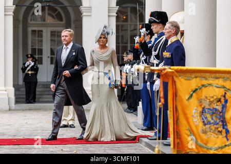 Den Haag, Niederlande. September 2025. Niederlande., . Noordeinde Palace. Abfahrt von König Willem-Alexander und Königin Maxima mit Prinzessin Amalia während Prinsjesdag am Noordeinde Palace. Kredit: NL Beeld/Alamy Live News Kredit: NL Beeld/Alamy Live News Stockfoto