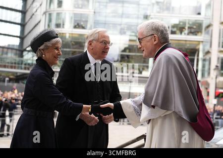 Der Herzog und die Herzogin von Gloucester kommen zum Requiem-Gottesdienst für die Herzogin von Kent an der Westminster Cathedral in London an. Bilddatum: Dienstag, 16. September 2025. Dies ist die erste katholische Trauerfeier für ein Mitglied der königlichen Familie in der modernen britischen Geschichte. Katharine, die Ehefrau des Cousins der verstorbenen Königin, des Herzogs von Kent, konvertierte 1994 zum Katholizismus. Stockfoto