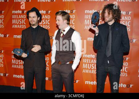 The Kaiser Chiefs bei den Meteor Ireland Music Awards, The Point, Dublin – 2. Februar 2006 Stockfoto