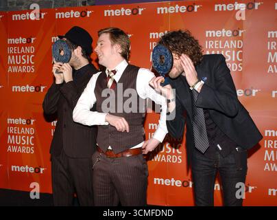 The Kaiser Chiefs bei den Meteor Ireland Music Awards, The Point, Dublin – 2. Februar 2006 Stockfoto