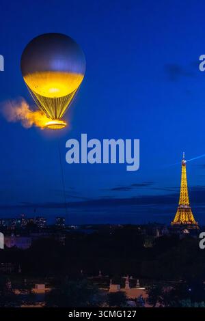 Der Olympische Kessel in Paris oder offiziell der Kessel für die Olympischen und Paralympischen Spiele 2024 in Paris. Paris, Frankreich. Juni 2025. 26/07/2025 - France/Ile-de-France (Region)/Paris - Michael Bunel/Le Pictorium Credit: LE PICTORIUM/Alamy Live News Stockfoto