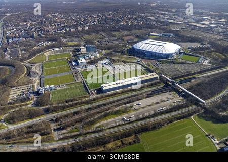 Aus der Vogelperspektive, Schalke Veltins-Arena, Courtyard by Marriott Gelsenkirchen, Hotelkomplex am Berger Feld, Trainingsgelände, Erle, Gelsenkirchen, Ruhr Stockfoto