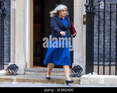 London, Großbritannien. September 2025. Heidi Alexander, Verkehrssekretärin, verlässt Nummer 10 nach der letzten Kabinettssitzung vor der Konferenzpause. Quelle: Karl Black/Alamy Live News Stockfoto