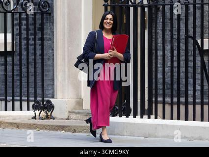 London, Großbritannien. September 2025. Shabana Mahmood, Innenministerin, verlässt Nummer 10 nach der letzten Kabinettssitzung vor der Konferenzpause. Quelle: Karl Black/Alamy Live News Stockfoto
