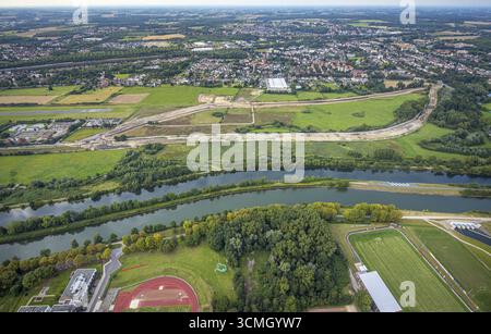 Luftaufnahme, Baustelle mit Verlauf des Hochwasserdeiches zwischen Münsterstraße und Faehrstraße am Lippe- und Datteln-Hamm-Kanal in die Stockfoto