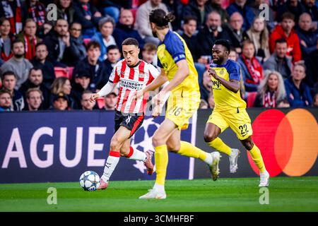 Eindhoven, Niederlande. September 2025. EINDHOVEN, 16.09.2025, Philips Stadium, Saison 2025/2026, Fußball der UEFA Champions League, Ligaspiel, Spiel zwischen PSV und Union SG, Bildvorstellungen PSV-Spieler Sergino Dest Credit: Pro Shots/Alamy Live News Stockfoto
