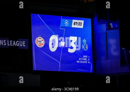 Eindhoven, Niederlande. September 2025. EINDHOVEN, 16.09.2025, Philips Stadium, Saison 2025/2026, Fußball der UEFA Champions League, Ligasaison, Spiel zwischen PSV und Union SG, Bild zeigt Ergebnis von 0-3 Credit: Pro Shots/Alamy Live News Stockfoto