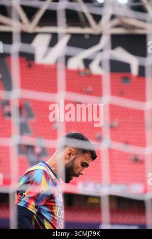 Bilbao, Biskaya, Spanien - 16. September 2025: David Raya vom Arsenal Football Club im Spiel Athletic Club gegen Arsenal Football Club, Teil der UEFA Champions League 2025, im San Mamés Stadion. Quelle: Rubén Gil/Alamy Live News. Stockfoto