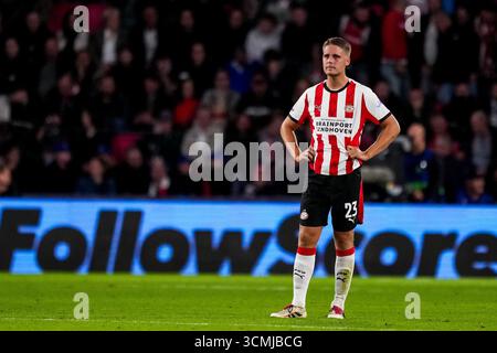 EINDHOVEN, NIEDERLANDE - 16. SEPTEMBER: Joey Veerman von PSV sieht enttäuscht aus, nachdem er sein drittes Tor beim Spiel der UEFA Champions League 2025/26 Phase MD1 zwischen PSV Eindhoven und R. Union Saint-Gilloise im PSV Stadion am 16. September 2025 in Eindhoven, Niederlande, gekonnt hatte. (Foto: Rene Nijhuis) Credit: René Nijhuis/Alamy Live News Stockfoto