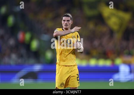 Turin, Italien. September 2025. Marcel Sabitzer von Borussia Dortmund gibt beim Spiel der UEFA Champions League Phase MD1 zwischen Juventus FC und Borussia Dortmund am 16. September 2025 im Allianz Stadium in Turin, Italien, Gesten. Quelle: Marco Canoniero/Alamy Live News Stockfoto