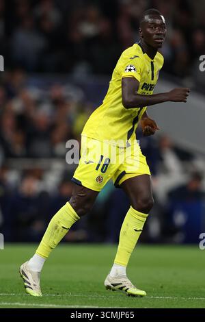 London, Großbritannien. September 2025. Pape Gueye aus Villarreal während des Tottenham Hotspur gegen Villarreal UEFA Champions League Spiels im Tottenham Hotspur Stadium in London. Der Bildnachweis sollte lauten: Paul Terry/Sportimage Credit: Sportimage Ltd/Alamy Live News Stockfoto