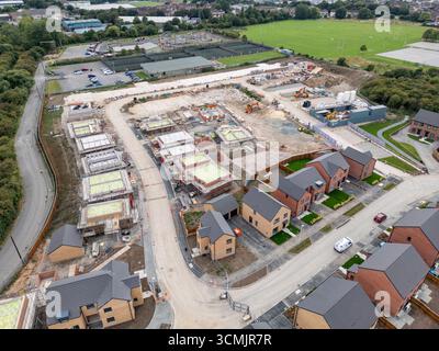 Luftaufnahme eines kleinen Wohnsitzes im Bau in Kingston upon Hull (HU9), Großbritannien. Stockfoto