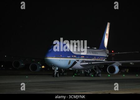 Stansted, Großbritannien. September 2025. Air Force One trifft am 16. September 2025 in Stansted ein, um US-Präsident Donald Trump am 16. September 2025 in Stansted (Foto: Alfie Cosgrove/News Images) in Stansted, Großbritannien, zu besuchen. (Foto: Alfie Cosgrove/News Images/SIPA USA) Credit: SIPA USA/Alamy Live News Stockfoto