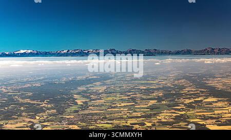 Französische pyrenäen aus der Vogelperspektive Stockfoto