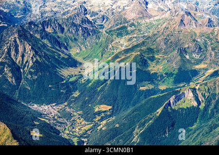 Französische pyrenäen aus der Vogelperspektive Stockfoto