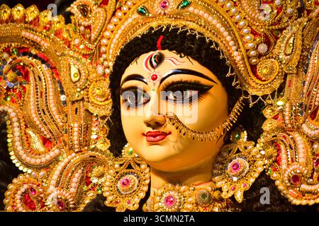 Durga Puja ist das größte fest der Bengalen. Durga Puja wurde von der UNESCO zum immateriellen Kulturerbe der Menschheit erklärt. Stockfoto