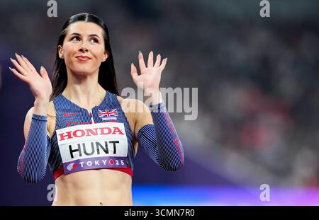Amy Hunt aus Großbritannien nach der 200 m Heat 5 der Frauen am fünften Tag der Leichtathletik-Weltmeisterschaft 2025 im Japan National Stadium in Tokio. Bilddatum: Mittwoch, 17. September 2025. Stockfoto