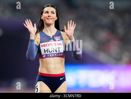 Amy Hunt aus Großbritannien nach der 200 m Heat 5 der Frauen am fünften Tag der Leichtathletik-Weltmeisterschaft 2025 im Japan National Stadium in Tokio. Bilddatum: Mittwoch, 17. September 2025. Stockfoto
