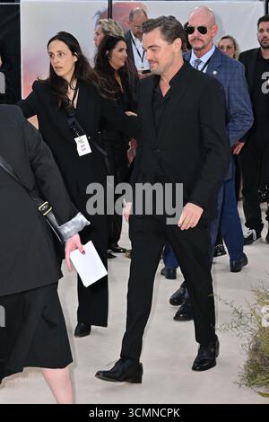 Harleston, Großbritannien. September 2025. London, Großbritannien - 16. September 2025 Leonardo DiCaprio in London Premiere von One Battle After Again am Odeon Luxe Leicester Square, London, England. CAP/JOR © JOR/Capital Pictures Credit: Capital Pictures/Alamy Live News Stockfoto