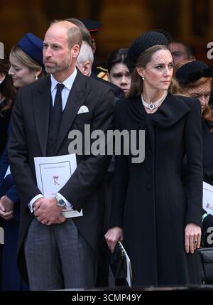 London, Großbritannien. September 2025. Prinz William, Prinz von Wales und Prinzessin von Wales bei der Beerdigung der Herzogin von Kent, Westminster Cat Stockfoto