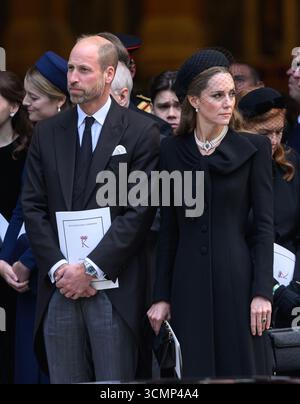 London, Großbritannien. September 2025. Prinz William, Prinz von Wales und Prinzessin von Wales bei der Beerdigung der Herzogin von Kent, Westminster Cat Stockfoto