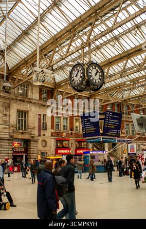 Waterloo Station an einem ruhigen Wintertag. Stockfoto