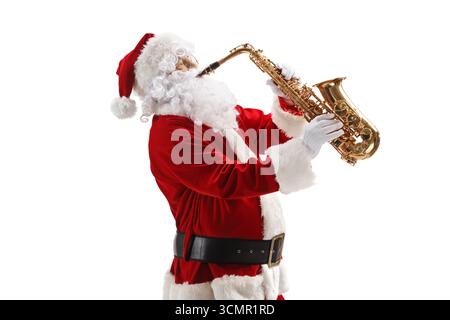Der Weihnachtsmann steht und spielt Saxophon isoliert auf weißem Hintergrund Stockfoto
