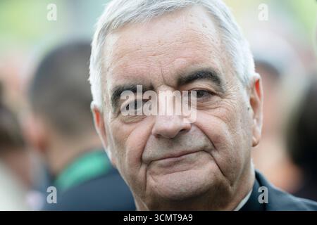 Neujahrsempfang, 75. Jubiläum des Zentralrats der Juden Neujahrsempfang, 75. Jubiläum des Zentralrats der Juden in Deutschland, Jüdisches Museum Berlin, Rosch-Haschana-Empfang, Erzbischof Nikola Eterovic, Vatikan-Botschafter Berlin Berlin Berlin GER *** Neujahrsempfang, 75. Jahrestag des Zentralrats der Juden Neujahrsempfang, 75. Jahrestag des Zentralrats der Juden in Deutschland, Jüdisches Museum Berlin, Rosch Hashanah Empfang, Erzbischof Nikola Eterovic, Vatikanbotschafter Berlin GER Stockfoto