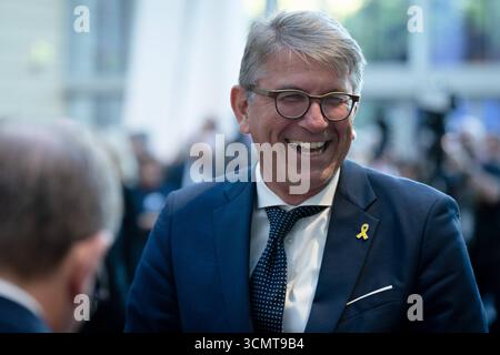 Neujahrsempfang, 75. Jubiläum des Zentralrats der Juden Neujahrsempfang, 75. Jubiläum des Zentralrats der Juden in Deutschland, Jüdisches Museum Berlin, Rosch-Haschana-Empfang, Wolfram Weimer, Staatsminister für Kultur und Medien Berlin Berlin GER *** Neujahrsempfang, 75-jähriges Jubiläum des Zentralrats der Juden Neujahrsempfang, 75-jähriges Jubiläum des Zentralrats der Juden in Deutschland, Jüdisches Museum Berlin, Rosh Hashanah-Empfang, Wolfram Weimer, Staatsminister für Kultur und Medien Berlin GER Stockfoto