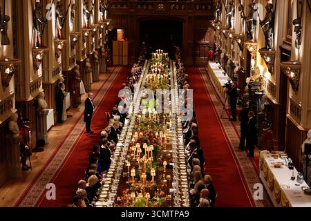 Ein Blick auf die Gäste während des Staatsbanketts in Windsor Castle, Berkshire, am ersten Tag des zweiten Staatsbesuchs von US-Präsident Donald Trump und seiner Frau First Lady Melania Trump in Großbritannien. Bilddatum: Mittwoch, 17. September 2025. Stockfoto