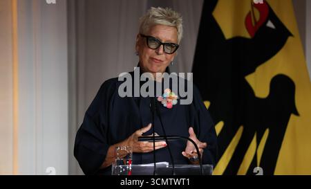 Berlin, Deutschland, 17. September 2025. Bundespräsident Frank-Walter Steinmeier ehrte das Kino mit einem Kulturabend zusammen mit İlker Catak, Doris Dörrie, Maria Schrader und Wim Wenders. Foto: Klaus Kroenert Credit: Klaus Kroenert/Alamy Live News Stockfoto