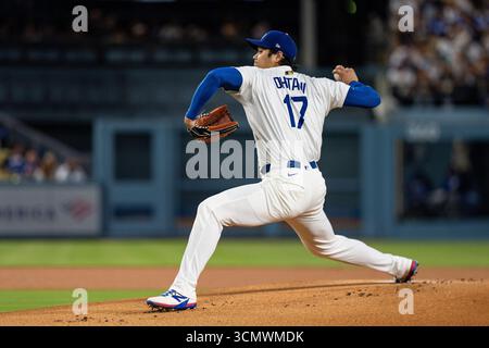 Los Angeles Dodgers Zweiwegespieler Shohei Ohtani (17) wirft während eines MLB-Spiels gegen die Philadelphia Phillies am Dienstag, den 16. September 2025, im Dodger Stadium, in Los Angeles besiegten die Phillies die Dodgers mit 9:6. (Jon Endow/Bild des Sports) Stockfoto