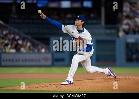 Los Angeles Dodgers Zweiwegespieler Shohei Ohtani (17) wirft während eines MLB-Spiels gegen die Philadelphia Phillies am Dienstag, den 16. September 2025, im Dodger Stadium, in Los Angeles besiegten die Phillies die Dodgers mit 9:6. (Jon Endow/Bild des Sports) Stockfoto