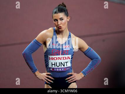 Amy Hunt aus Großbritannien nach dem 200-m-Halbfinale der Frauen am 6. Tag der Leichtathletik-Weltmeisterschaft 2025 im Japan National Stadium in Tokio. Bilddatum: Donnerstag, 18. September 2025. Stockfoto