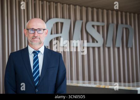 Pisek, Tschechische Republik. September 2025. Aisin Europe Manufacturing Czech hat heute eine neue Halle in Pisek eröffnet, in die es am 18. September 2025 in Pisek (Tschechische Republik) 4,5 Mrd. Kcc einschließlich Technologie investiert und Motoren für BMW Elektrofahrzeuge produzieren wird. Bild: Zdenek Rataj, Präsident der Fabrik Pisek, während der Pressekonferenz. Quelle: Petr Skrivanek/CTK Photo/Alamy Live News Stockfoto