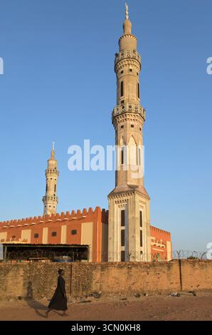 SÜDSUDAN, Bundesstaat Western Bahr el Ghazal, Stadt Wau, große Moschee / SÜDSUDAN, Wau, große Moschee Stockfoto