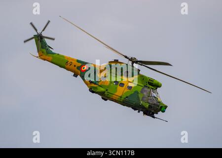IAR 330 Puma auf der BIAS Air Show 2025 in Bukarest, Rumänien Stockfoto
