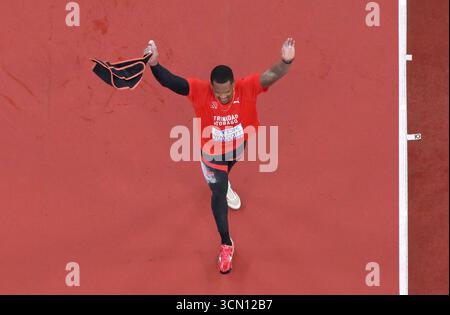 Tokio, Japan. September 2025. Goldmedaillengewinner Keshorn Walcott aus Trinidad und Tobago feiert nach dem Speerwurf der Herren bei den Leichtathletik-Weltmeisterschaften 2025 in Tokio, Japan, 18. September 2025. Quelle: Li Ming/Xinhua/Alamy Live News Stockfoto