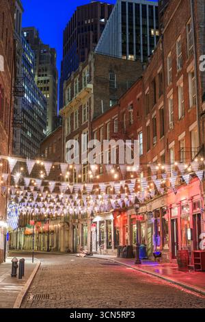 Stone Street in New York City, USA bei Nacht. Stockfoto