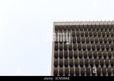 Minimalistisches Foto eines Hochhauses in Perth, WA Stockfoto