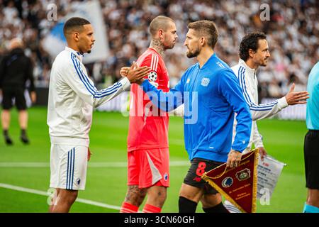 Kopenhagen, Dänemark. September 2025. Robert Andrich (8) von Bayer Leverkusen, der beim Spiel der UEFA Champions League zwischen dem FC Kopenhagen und Bayer Leverkusen in Parken in Kopenhagen zu sehen war. Quelle: Gonzales Photo/Alamy Live News Stockfoto