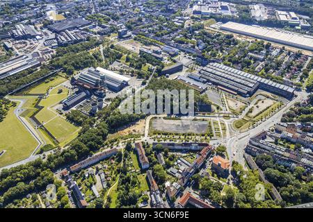 Aus der Vogelperspektive, Stadtzentrum West, Westpark, Jahrhunderthalle, Gahlensche Straße, Alleestraße, Kruppwerke, Bochum, Ruhrgebiet, Nordrhein-Westfalen, Ge Stockfoto